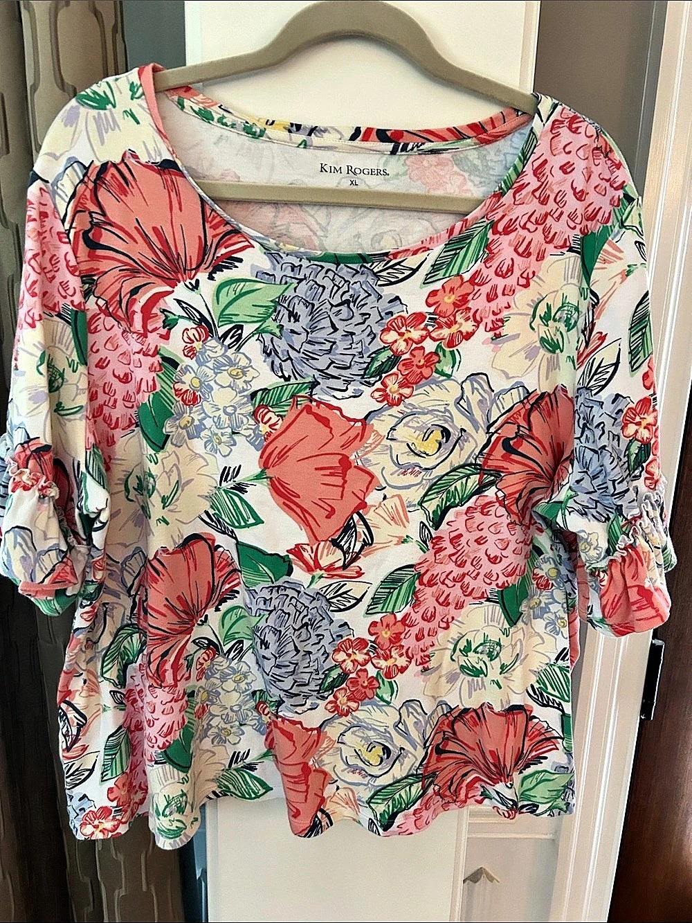 Kim Rogers Floral Ruffle Sleeve Blouse in Red & Green XL